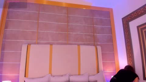    online show from 9, 10, 2025