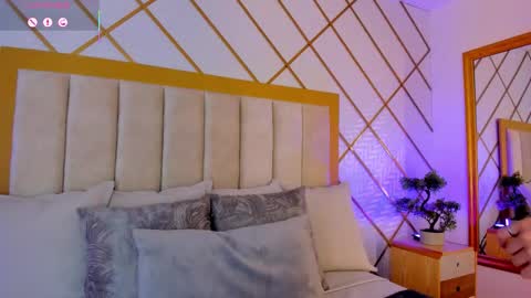    online show from 8, 11, 2025