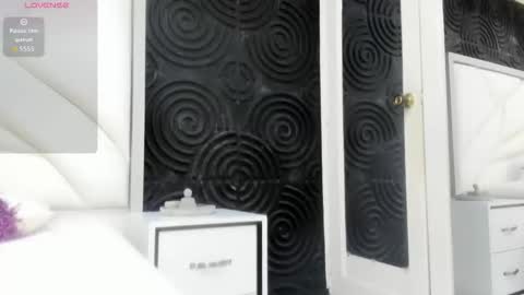 Snapshot of abigailwilliams_ chatting on 18, 11, 2025 Abigail online show from 18, 11, 2025