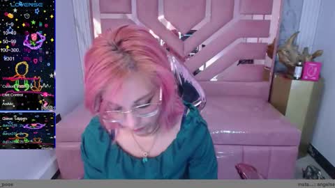 abril_ch_ online show from 28, 2, 2026