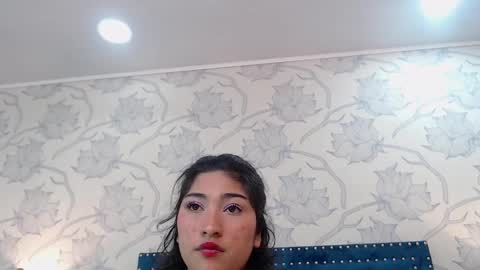 abril  online show from 24, 12, 2024