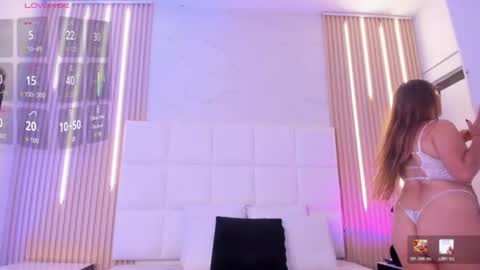 Snapshot of abril_snow chatting on 15, 7, 2026 abril_snow online show from 15, 7, 2026