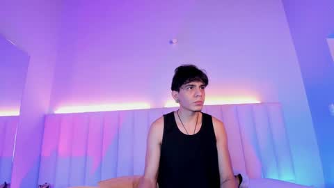 Abril and Julian online show from 29, 5, 2026