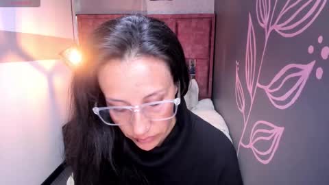 ABRIL online show from 8, 11, 2025