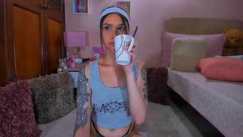 Snapshot of abrilrussell_ chatting on 4, 3, 2026 Abril online show from 4, 3, 2026