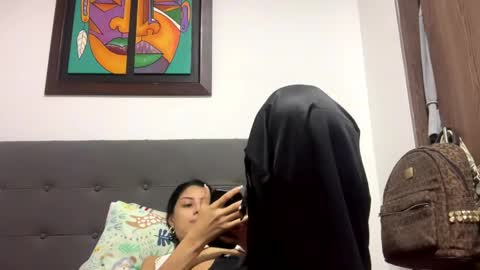 Snapshot of abrilsantosxo chatting on 22, 4, 2026 abrilsantosxo online show from 22, 4, 2026