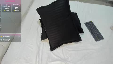 AbrilSonne online show from 12, 2, 2025