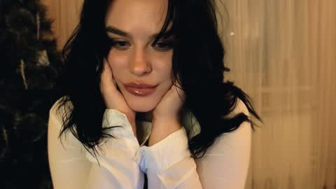 my inst   love inside 17 online show from 20, 1, 2025