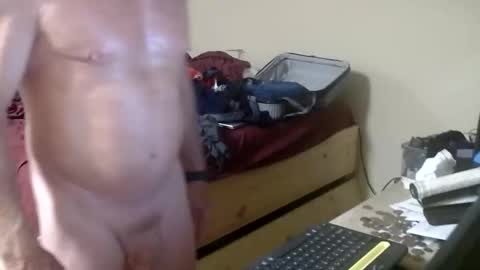 Snapshot of activeandfitguy chatting on 27, 5, 2026 activeandfitguy online show from 27, 5, 2026