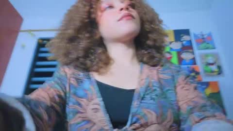Snapshot of ada_gales_ chatting on 12, 5, 2026 Isa online show from 12, 5, 2026