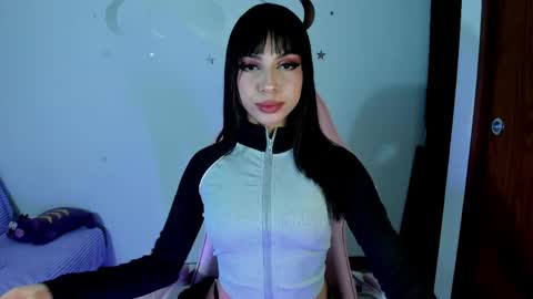 Snapshot of ada_luna01 chatting on 12, 5, 2026 online show from 12, 5, 2026