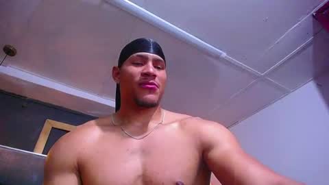 adam_fit19cm online show from 7, 7, 2026