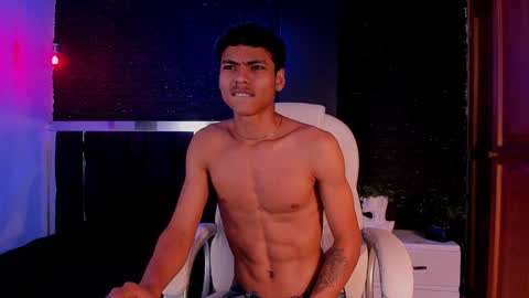 adam_piarse online show from 5, 12, 2024