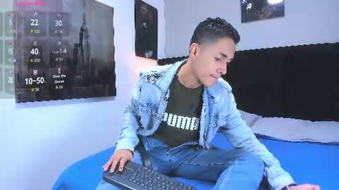 Snapshot of adam_walker_1 chatting on 6, 7, 2026 adam_walker_1 online show from 6, 7, 2026