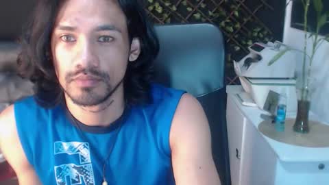 Snapshot of adam_x256 chatting on 21, 12, 2025 instagram adam x256 online show from 21, 12, 2025