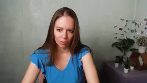 Snapshot of adamais_ chatting on 22, 6, 2026 adamais_ online show from 22, 6, 2026