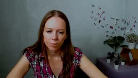 Snapshot of adamais_ chatting on 5, 7, 2026 adamais_ online show from 5, 7, 2026