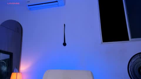 adambrocs1 online show from 6, 4, 2026