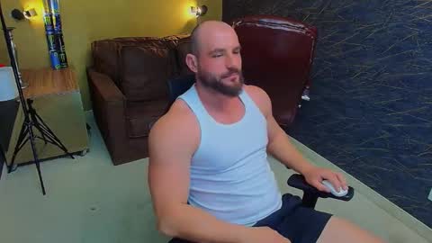 Snapshot of adamjameson chatting on 18, 5, 2026 AdamJameson online show from 18, 5, 2026