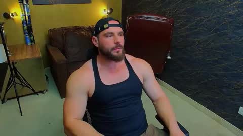Snapshot of adamjameson chatting on 19, 5, 2026 AdamJameson online show from 19, 5, 2026