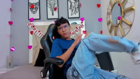 Adams Bobby online show from 16, 2, 2026