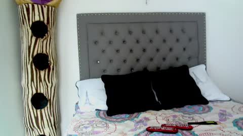 Snapshot of adan_eva960 chatting on 5, 1, 2025 eva online show from 5, 1, 2025