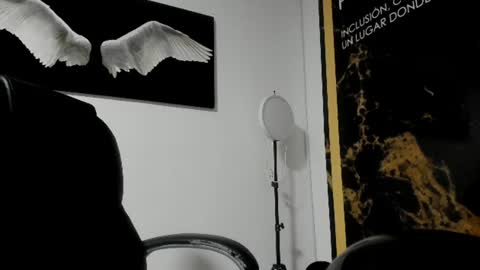Snapshot of adan_smith_ chatting on 11, 6, 2026 online show from 11, 6, 2026