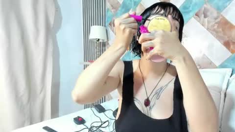 addison_avery online show from 21, 6, 2026