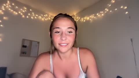 Snapshot of addisonn3 chatting on 7, 7, 2026 Addison online show from 7, 7, 2026