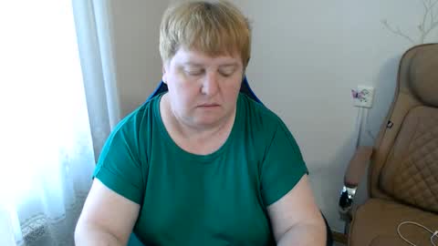 Snapshot of adelandsofia chatting on 8, 6, 2026 AdelAndSofia online show from 8, 6, 2026
