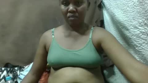 Snapshot of adelealy chatting on 2, 3, 2025 adelealy online show from 2, 3, 2025