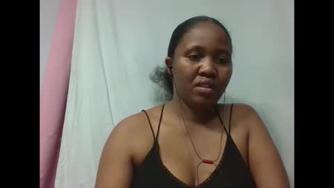 Snapshot of adelealy chatting on 18, 10, 2025 adelealy online show from 18, 10, 2025