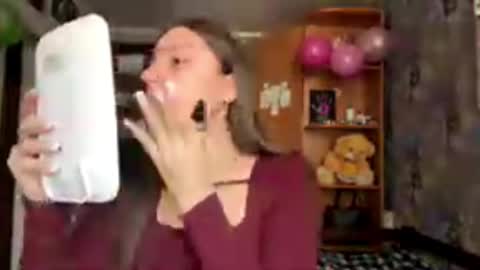 Poly online show from 27, 2, 2026