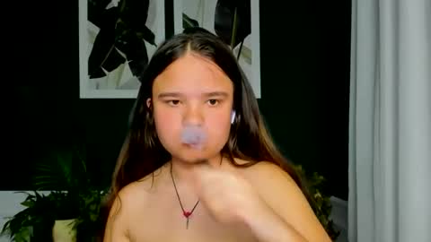 Snapshot of adelecruzz chatting on 25, 4, 2026 adelecruzz online show from 25, 4, 2026