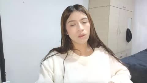 Snapshot of adelein_foxxx chatting on 26, 10, 2025 adellein foxx online show from 26, 10, 2025
