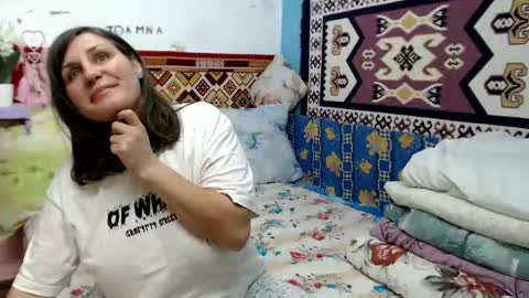 Larisa online show from 7, 11, 2025