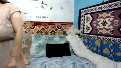 Larisa online show from 1, 12, 2025