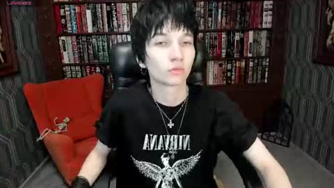 Snapshot of adonbev chatting on 7, 7, 2026 adonbev online show from 7, 7, 2026