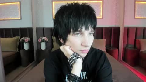 Snapshot of adonbev chatting on 18, 7, 2026 adonbev online show from 18, 7, 2026