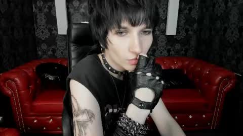 Snapshot of adonbev chatting on 25, 7, 2026 adonbev online show from 25, 7, 2026