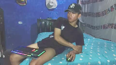 Snapshot of adonis5_ chatting on 13, 12, 2025 Adonis online show from 13, 12, 2025