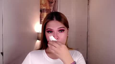 adorabletsforyouxx online show from 22, 11, 2025