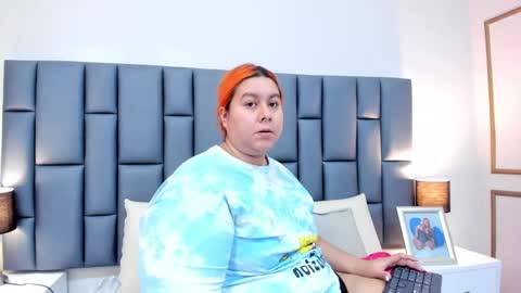 ANDREA PEREZ online show from 27, 1, 2025