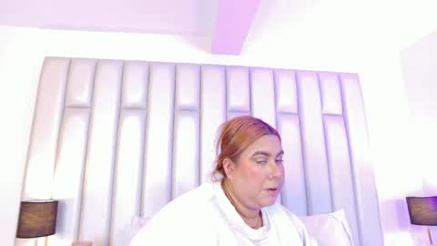 Snapshot of adreeaperez1 chatting on 5, 6, 2026 ANDREA PEREZ online show from 5, 6, 2026