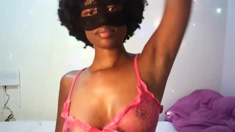 Snapshot of adrena_ross chatting on 7, 1, 2025 Andrena online show from 7, 1, 2025