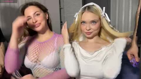 Snapshot of adrenaline_lush chatting on 15, 2, 2026 Dorothy Mayfield online show from 15, 2, 2026