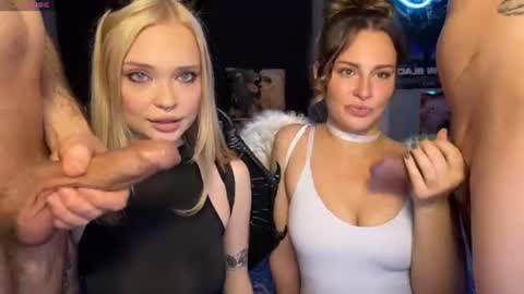 Snapshot of adrenaline_lush chatting on 25, 6, 2026 Dorothy Mayfield online show from 25, 6, 2026