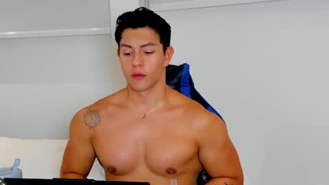 Snapshot of adrian_del_mar chatting on 10, 6, 2026 Adrian del Mar online show from 10, 6, 2026