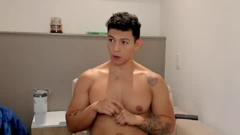 Snapshot of adrian_del_mar chatting on 3, 7, 2026 Adrian del Mar online show from 3, 7, 2026