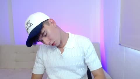 adrian morelli online show from 9, 4, 2026